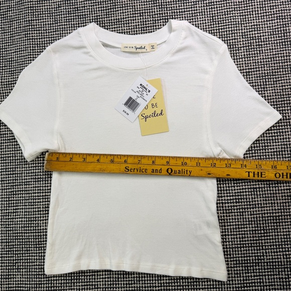 Basic White Cropped T Shirt NWT Live To Be Spoiled Women’s Size Small - Picture 4 of 8